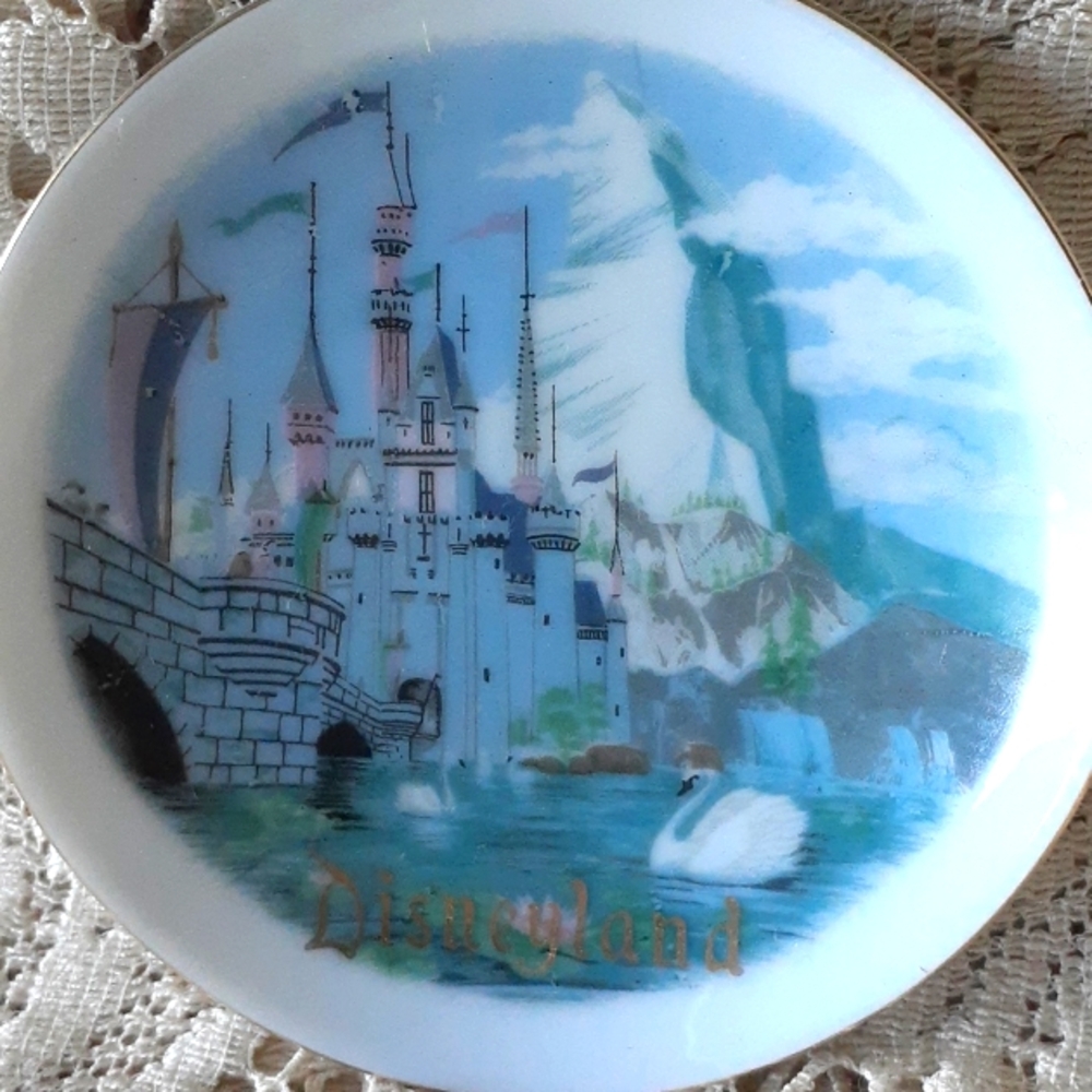 Vintage Sleeping beauty's castle in Disney Land plate